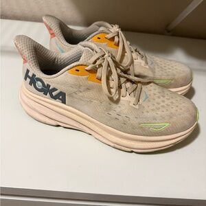 Hoka Clifton 9 Beige Running Shoes